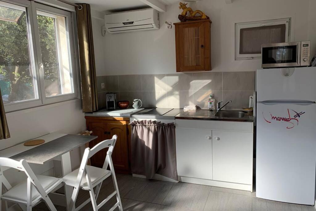 Joli Studio Independant 20M² Avec Jardin Saint-Maximin Exterior foto